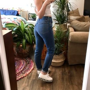 Levi’s 501 Medium Wash Skinny Jean